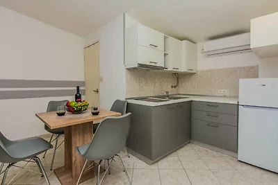 apartman za odmor Obiteljski odmor Nin
