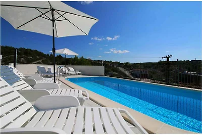 Komfortables Apartment Huljev in Primošten mi