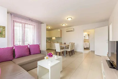 Ferienwohnung mit Balkon und Klimaanlage