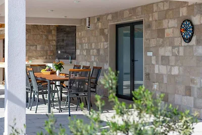 Ferienhaus mit Klimaanlage und Aussenpool