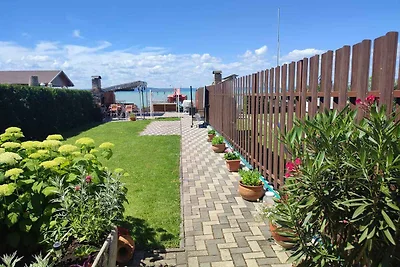 Ferienwohnung direkt am See mit eigener Steg