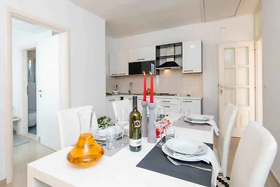 Ferienwohnung mit Balkon und Grill