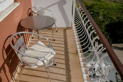 Ferienwohnung mit Pool und Meerblick