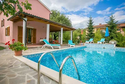 Villa mit Pool, Fitnessraum und Sauna für 8