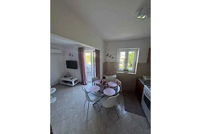 Ferienwohnung mit Balkon und Grill