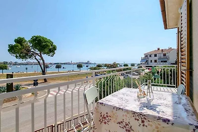 Ferienwohnung mit Balkon und Meerblick