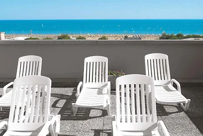 Ferienwohnung mit Balkon und Klimaanlage