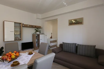 Ferienwohnung mit Terrasse und Klimaanlage