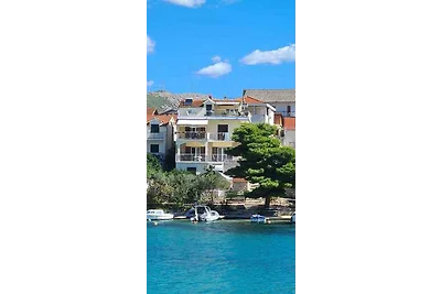 Komfortable Ferienwohnung DD Grubišić mit Mee