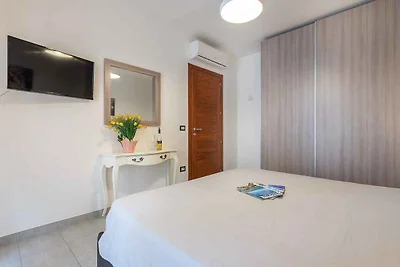 Ferienwohnung mit Terrasse und Klimaanlage