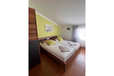 Ferienwohnung Milenko Ivic 2 (4+0)