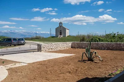 Villa mit Pool und Klimaanlage