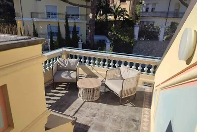 Studio mit Klimaanlage, Balkon und Pool