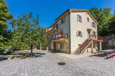 Ferienwohnung mit Balkon, Grill und Pool