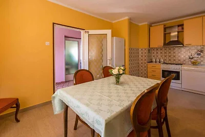 Ferienwohnung mit Terrasse und Klimaanlage