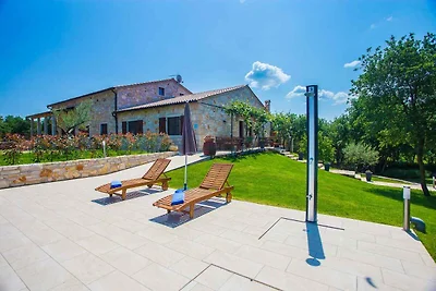 Ferienwohnung mit Klimaanlage und Pool