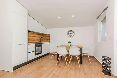 Gemütliche Ferienwohnung Mucaj in Slatina auf