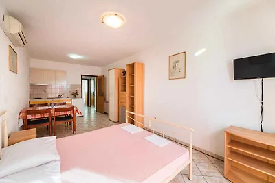 Ferienwohnung mit Balkon und Klimaanlage