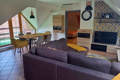 Ferienwohnung mit Pool und Klimaanlage