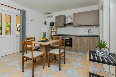 apartman za odmor Obiteljski odmor Nin