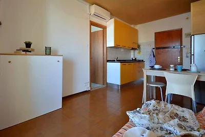 Studio mit Klimaanlage und Balkon