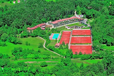 Ferienwohnung mit Balkon oder Garten und Pool