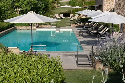 Ferienwohnung mit Pergola und Pool