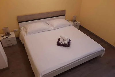 Ferienwohnung mit Terrasse und Grill