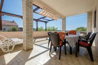 Geräumige und komfortable Ferienwohnung mit s