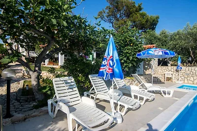 Studio mit Pool und Meerblick