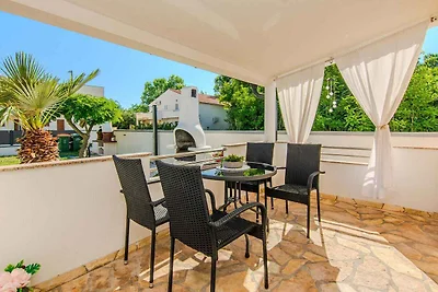 apartman za odmor Obiteljski odmor Nin