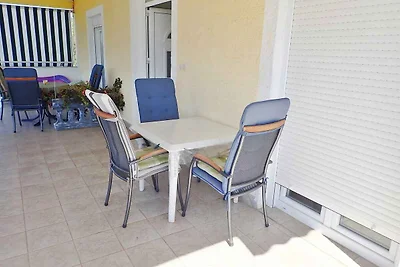 Ferienwohnung mit Klimaanlage und Terrasse
