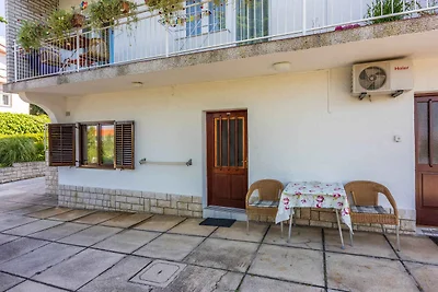 Studio mit Terrasse und Klimaanlage
