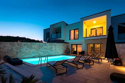 Traumhafte Villa Navy Lemon in Vodice mit pri