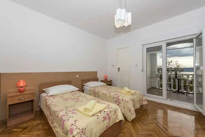 Ferienwohnung mit Balkon und Klimaanlage