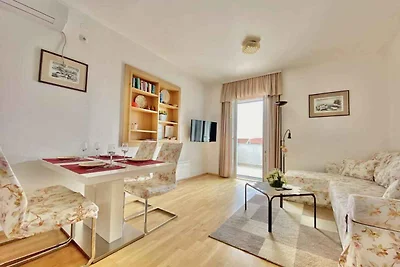 Ferienwohnung mit Klimaanlage und Balkon