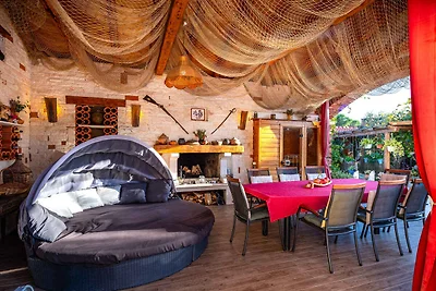 Elegante Villa Pamaroka in Šibenik mit privat