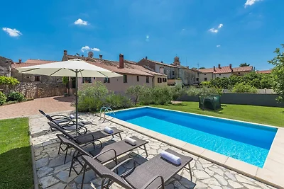Villa mit Pool