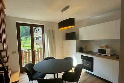 Ferienwohnung mit Pool und Bergblick
