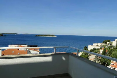 Ferienwohnung mit Balkon und Blick aufs Meer