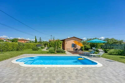 Ferienhaus mit Pool