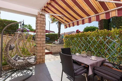 Ferienwohnung mit Klimaanlage und Terrasse