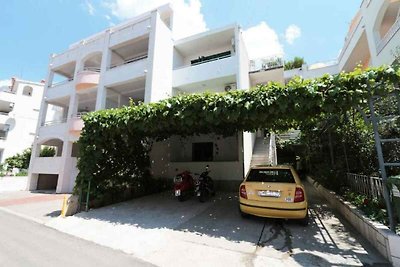 Ferienwohnung mit Klimaanlage und Balkon