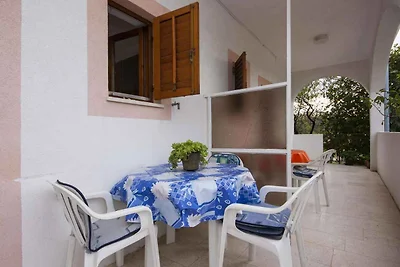 Apartamento Vacaciones familiares Jadrtovac