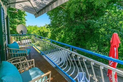 Ferienhaus mit Pool und Klimaanlage