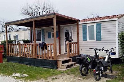 Mobilehome mit Terrasse und Klimaanlage