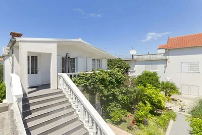 Familienfreundliche Ferienwohnung Ina in Vodi