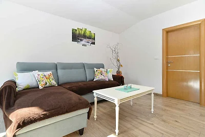 Ferienhaus mit Garten und Grill