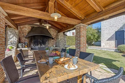 Villa mit Klimaanlage und Pool