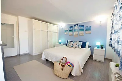 Ferienwohnung mit Klimaanlage und Dachterrass
